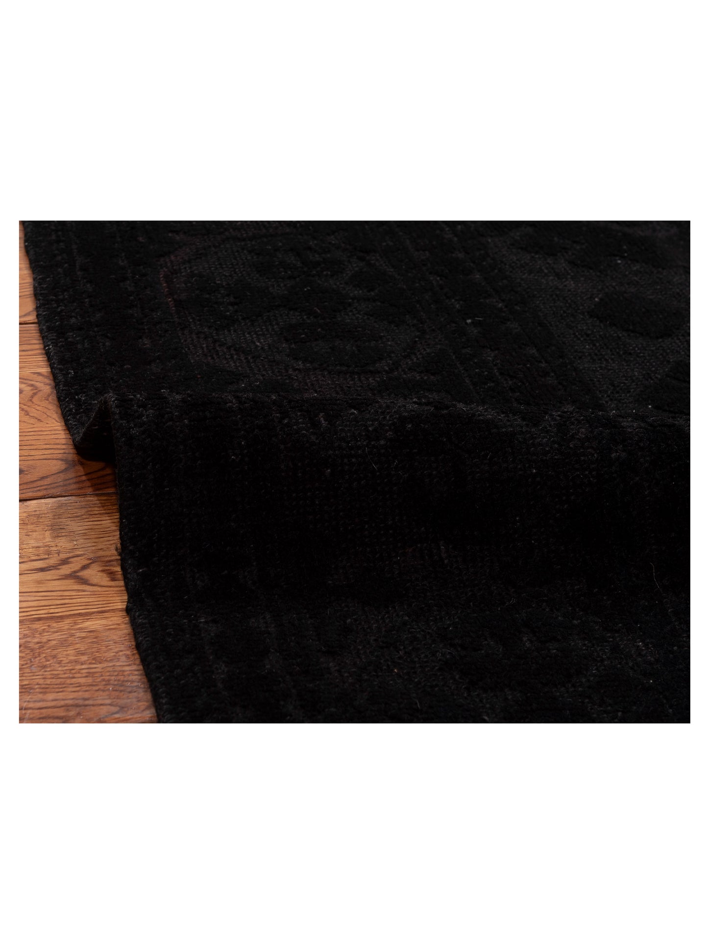 Elvan Nevaz Black 5.7x7.8 Hand Knotted Rug