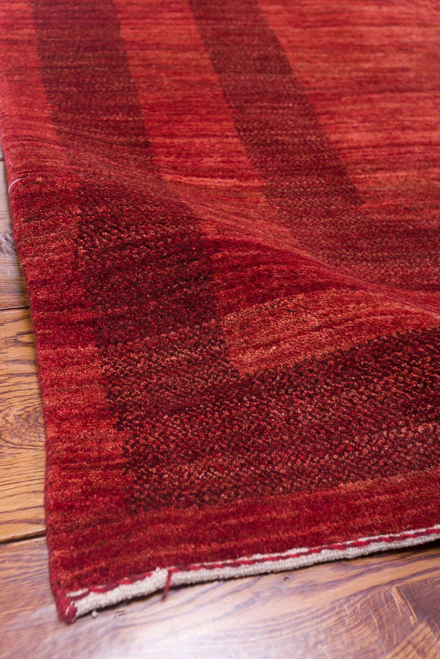 Modern Gabbeh 90309 Red 4x5.10 Hand Knotted Rugs