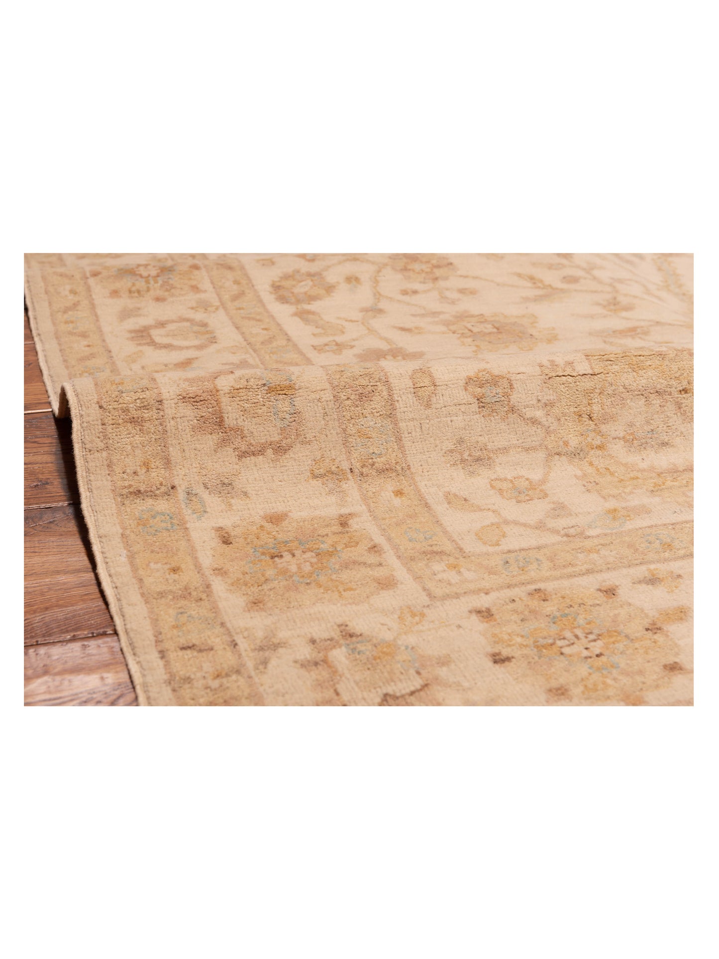Laila 112579 Ivory Ivory 5.4x7.11 Hand Knotted Rug