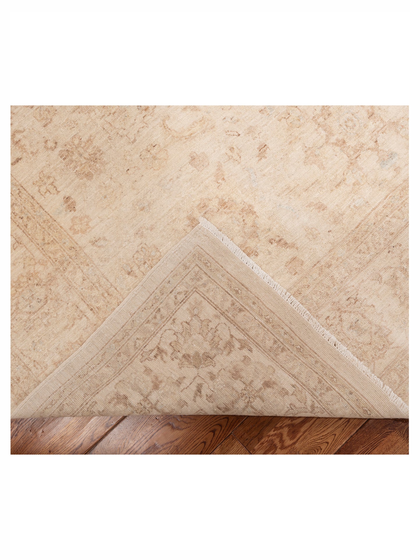 Laila 112592 Ivory Ivory 7.9x10.7 Hand Knotted Rug