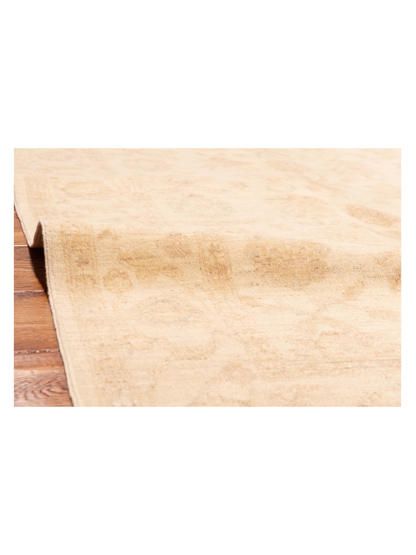 Laila 113097 Ivory Ivory 5.6x7.11 Hand Knotted Rug