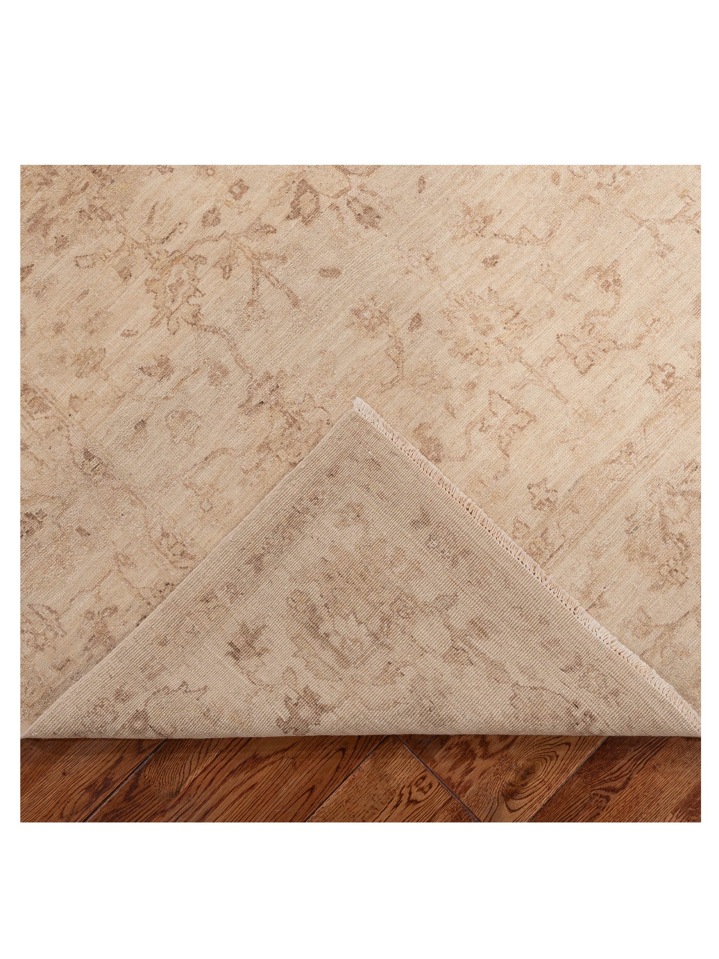 Laila 115224 Ivory Ivory 5.7x7.9 Hand Knotted Rug