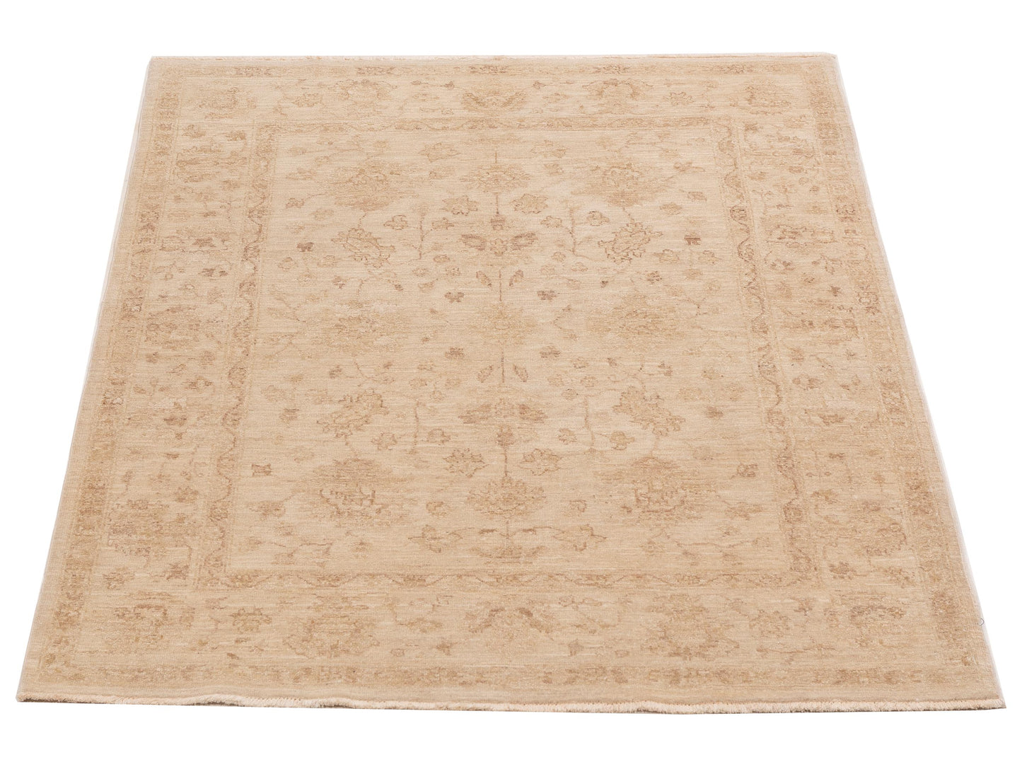 Laila 115228 Ivory Ivory 4.11x6.3 Hand Knotted Rug