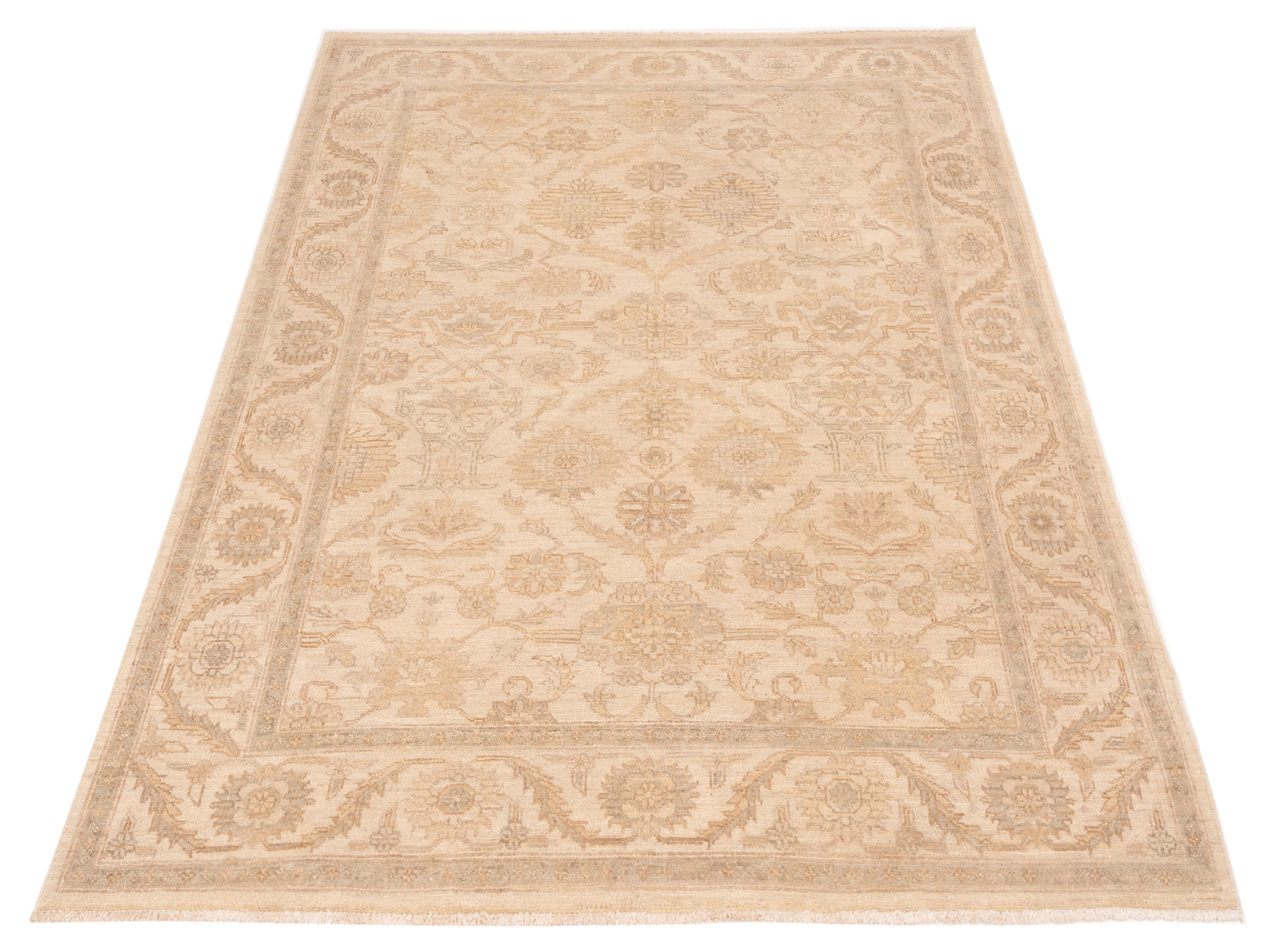 Laila 115272 Ivory Ivory 4.10x6.11 Hand Knotted Rug