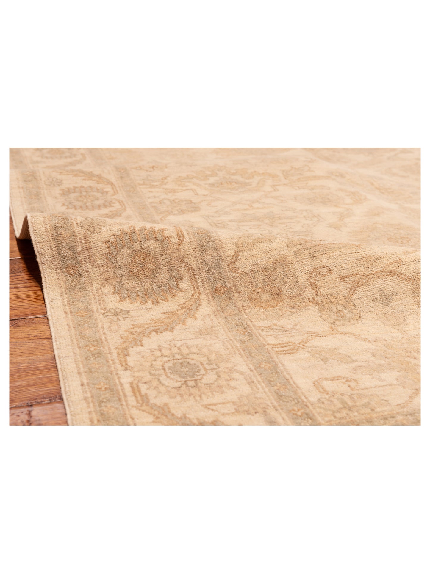 Laila 115272 Ivory Ivory 4.10x6.11 Hand Knotted Rug