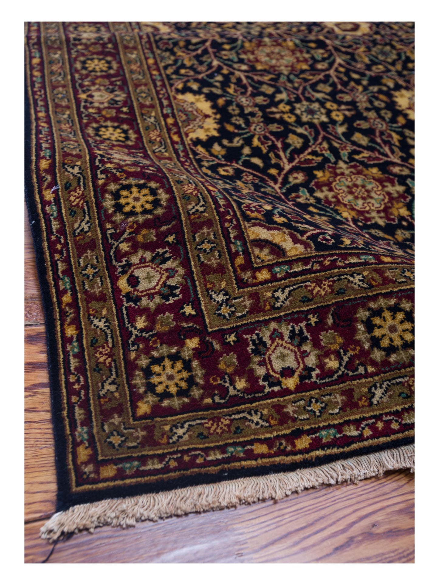 Sivas 115833 Black Red 4x6.1 Hand Knotted Rug