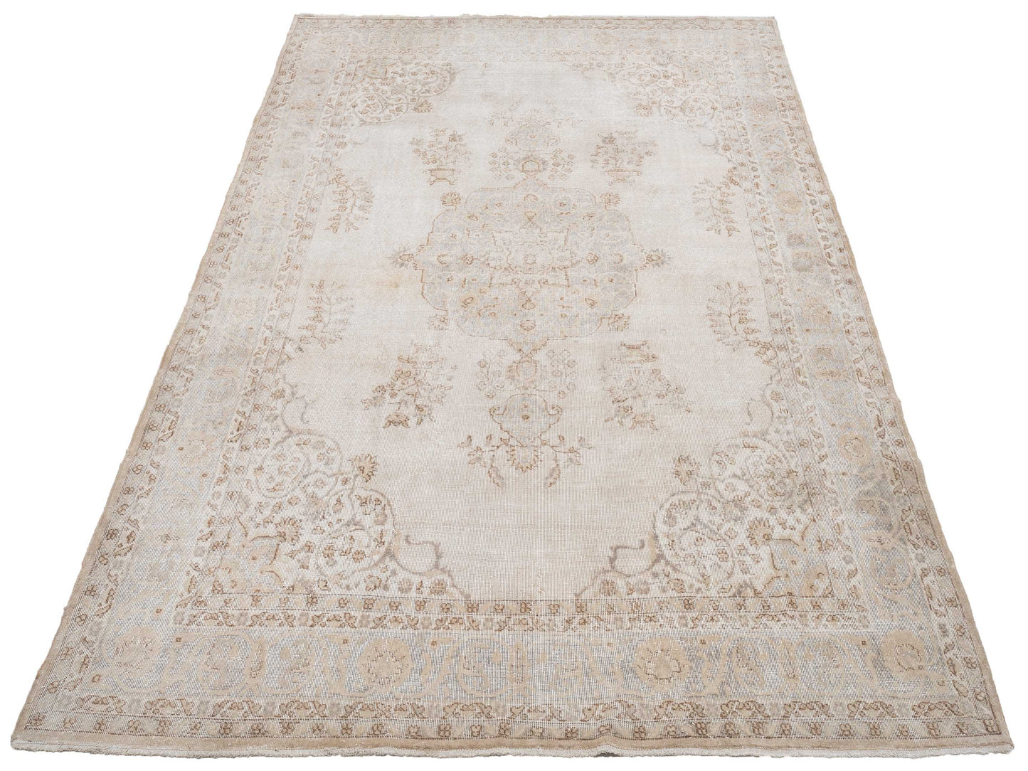 Vintage 124304 Ivory Silver 7.6x11.8 Hand Knotted Rug