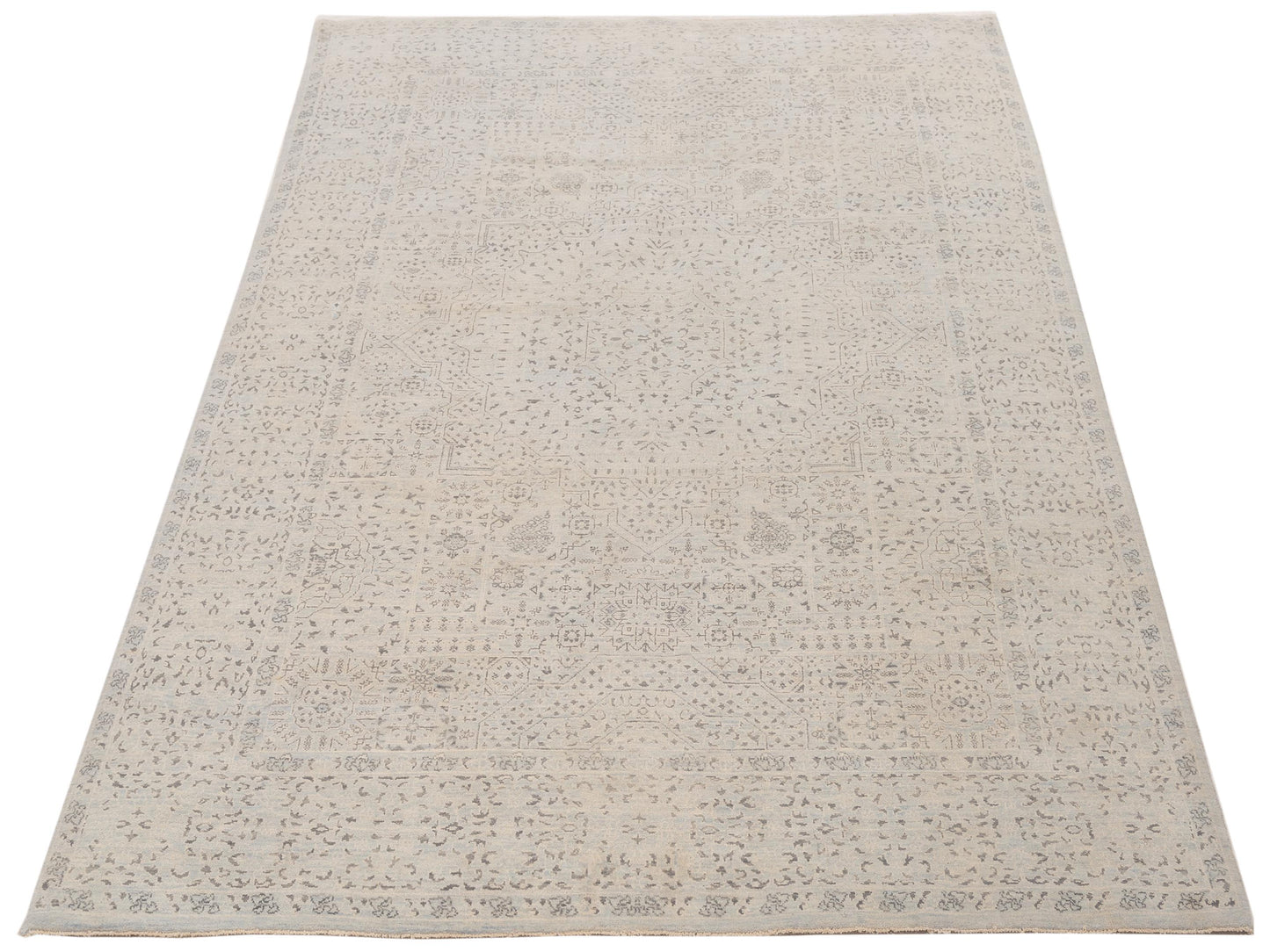 Mamluk 125079 Silver Silver 6.1x9 Hand Knotted Rug