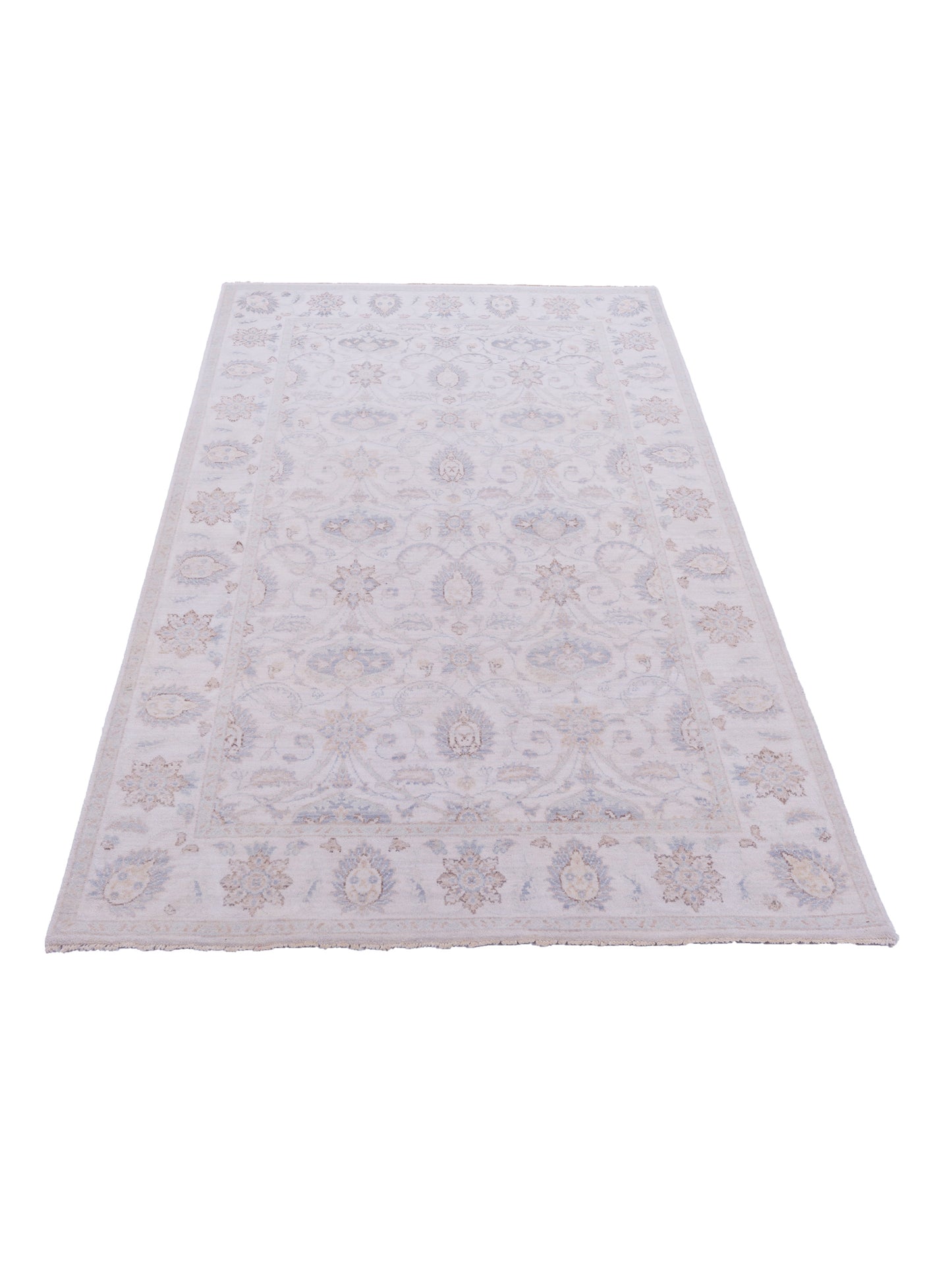 Laila 125127 Ivory Ivory 4.1x6 Hand Knotted Rug