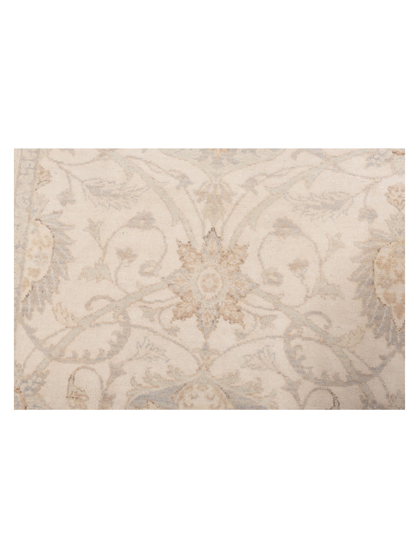 Laila 125129 Ivory Ivory 6x9 Hand Knotted Rug