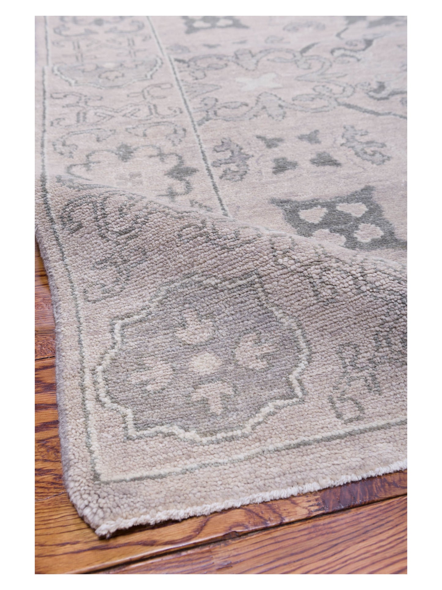 Andalusia 125246 Silver Silver 10.2x13.11 Hand Knotted Rug