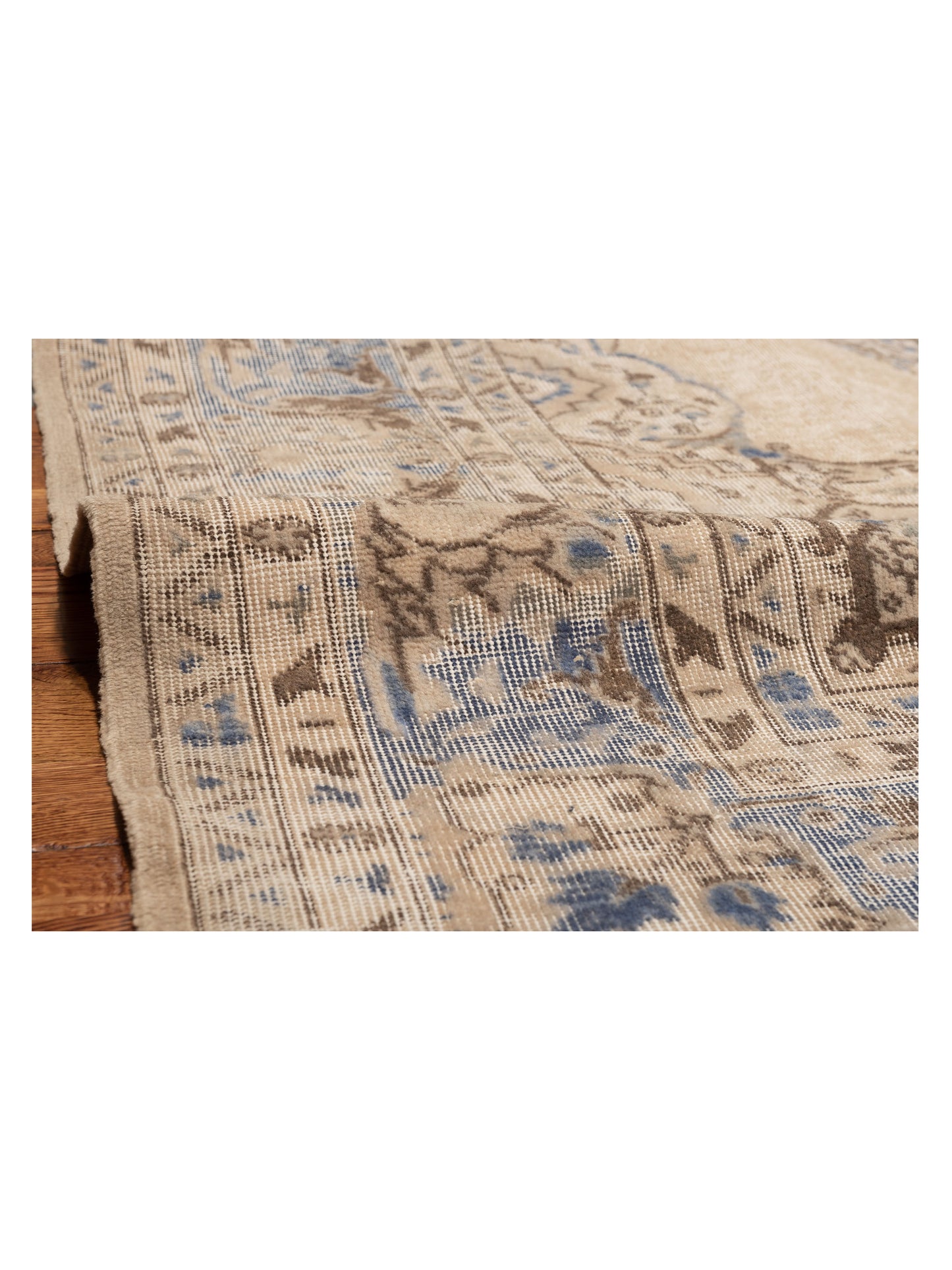 Vintage 125509 Ivory Blue 7.1x10.3 Hand Knotted Rug