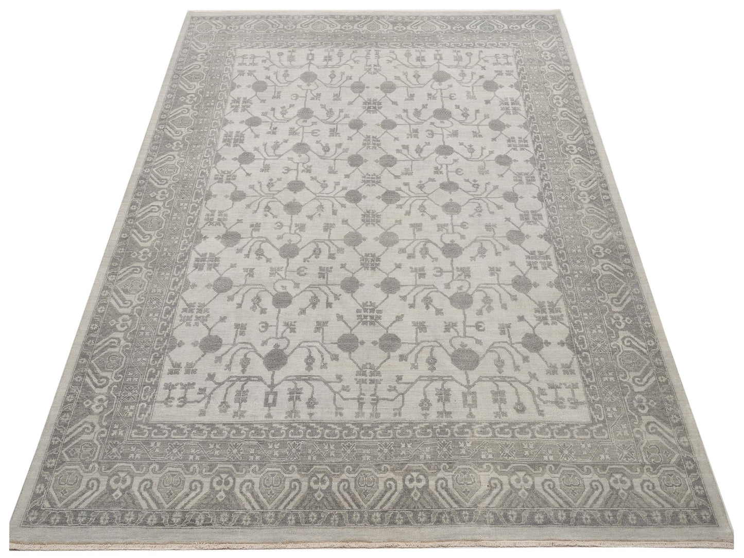 Vintage Revival 127381 Ivory Gray 7.11x9.10 Hand Knotted Rug