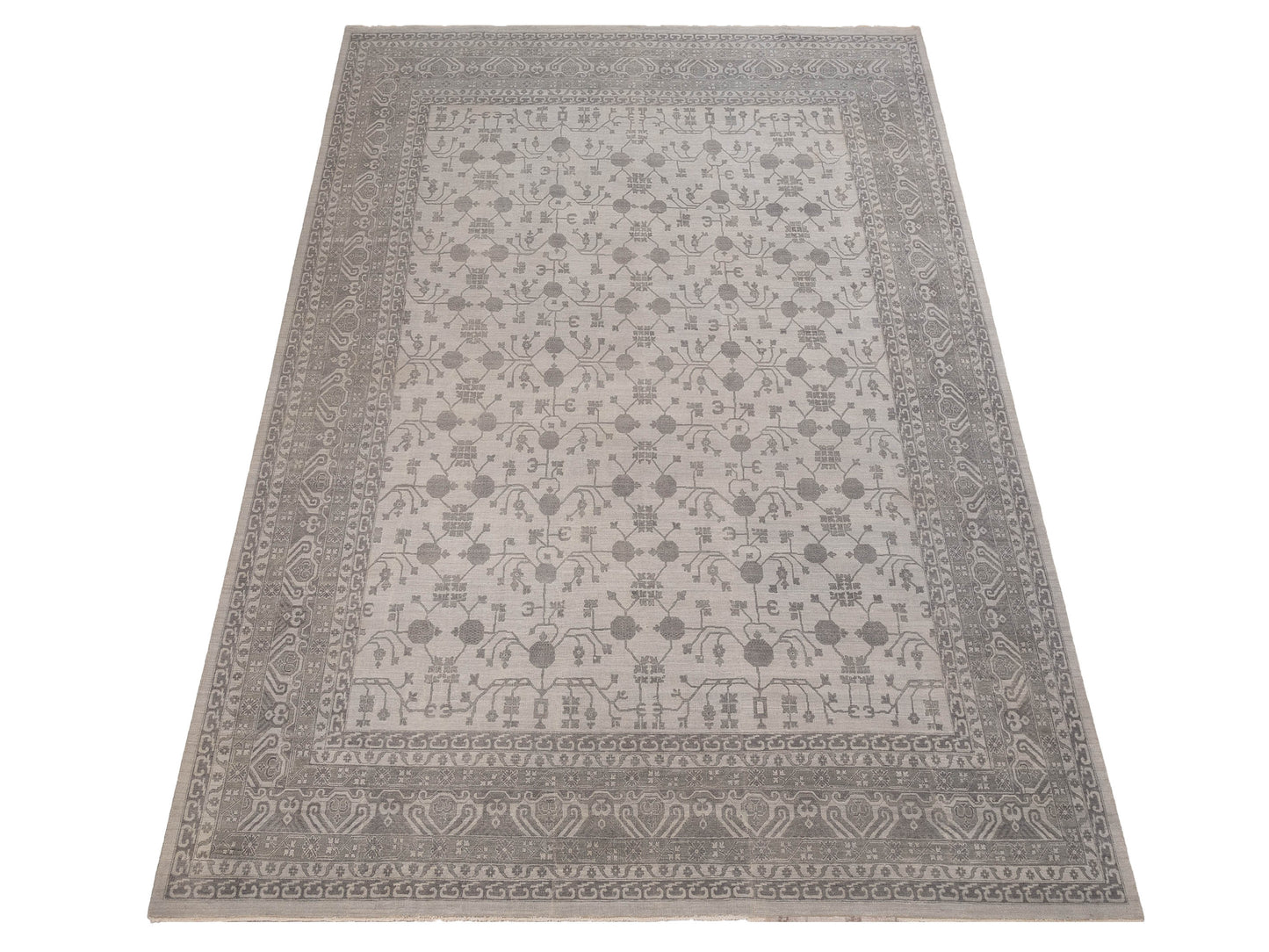 Vintage Revival 127386 Ivory Silver 11.9x15.3 Hand Knotted Rug