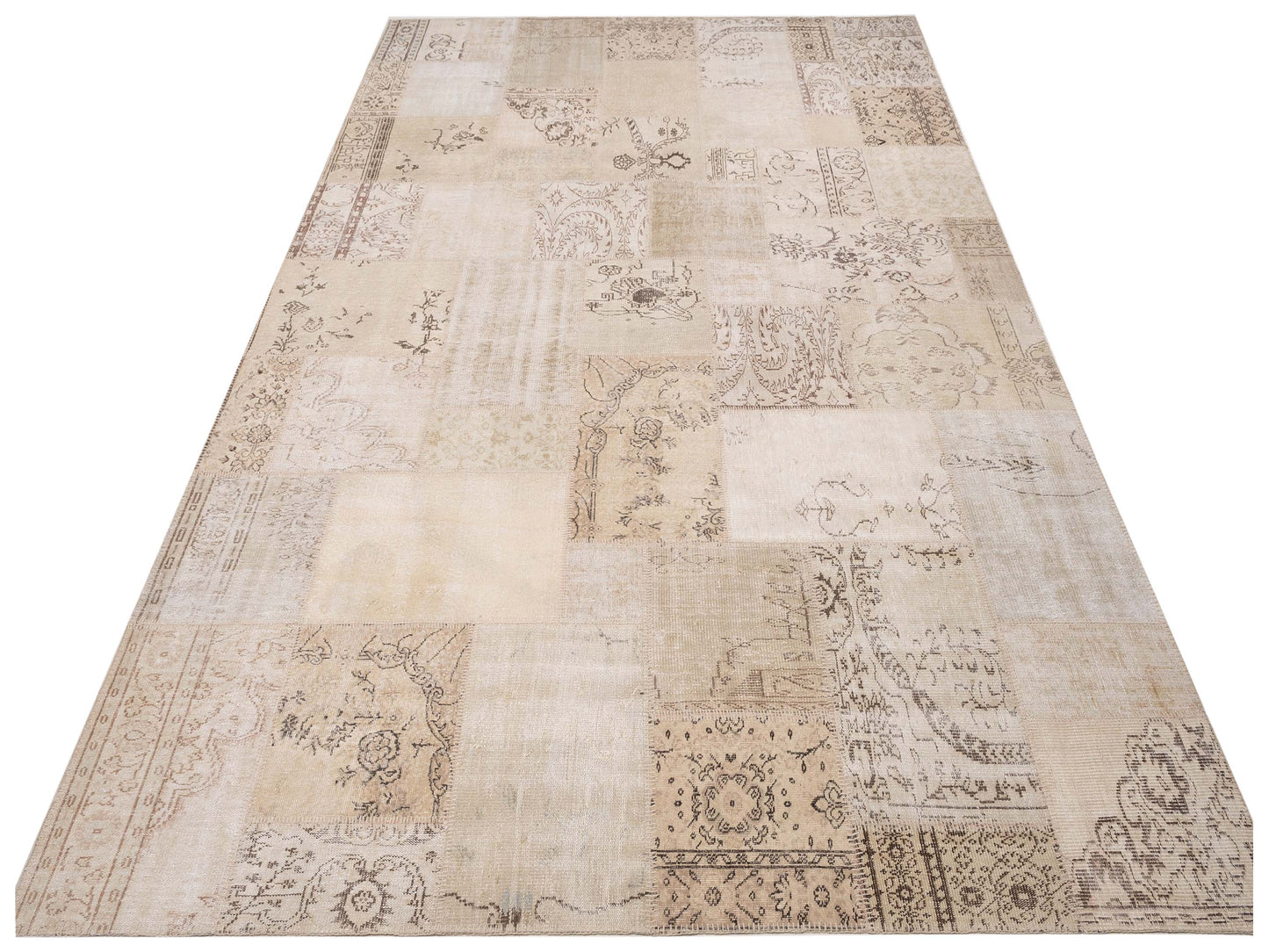 Turkish Vestige Patchwork 128994 Natural 10x14 Hand Knotted Rug