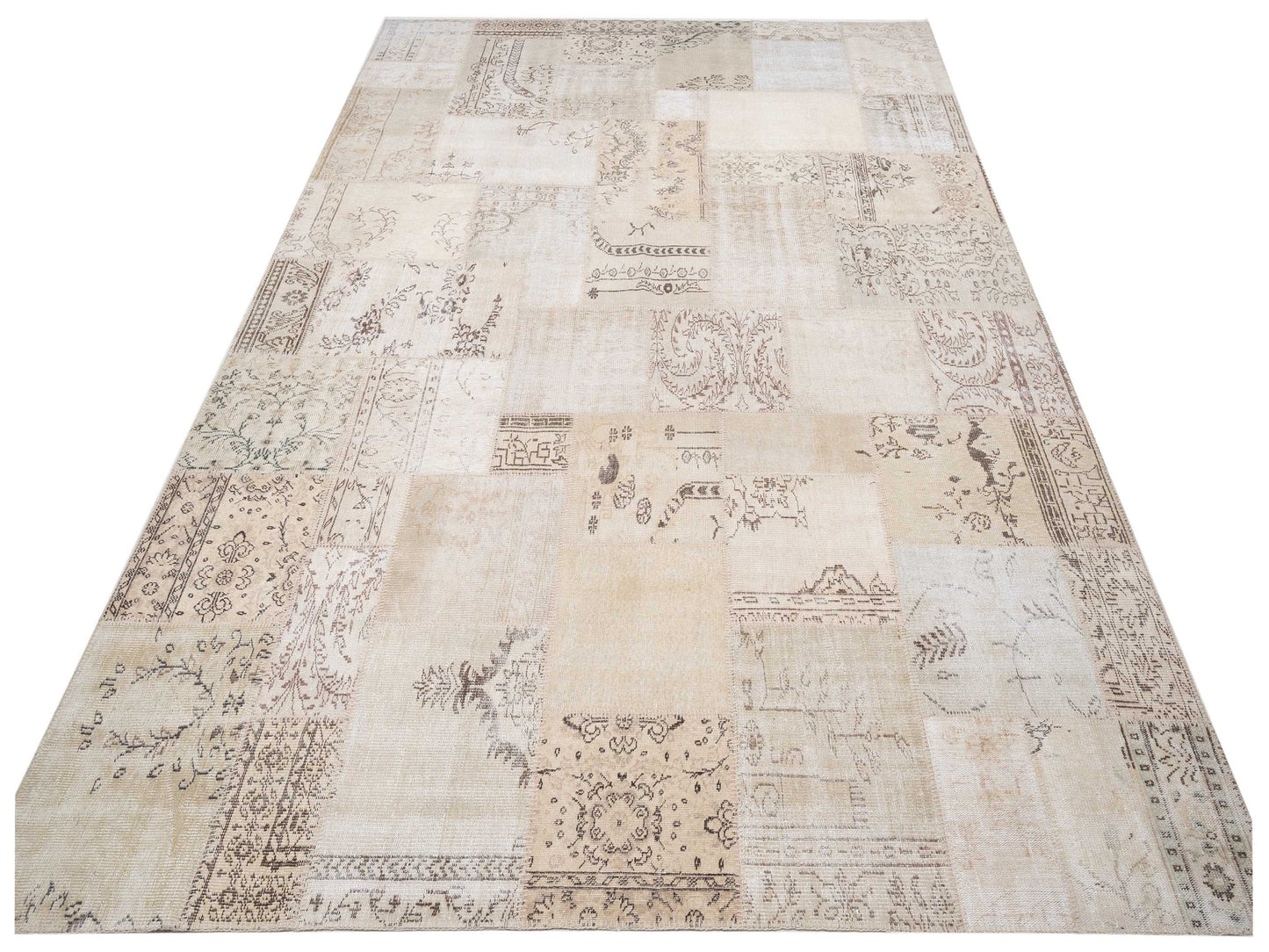 Turkish Vestige Patchwork 128997 Natural 10x14 Hand Knotted Rug