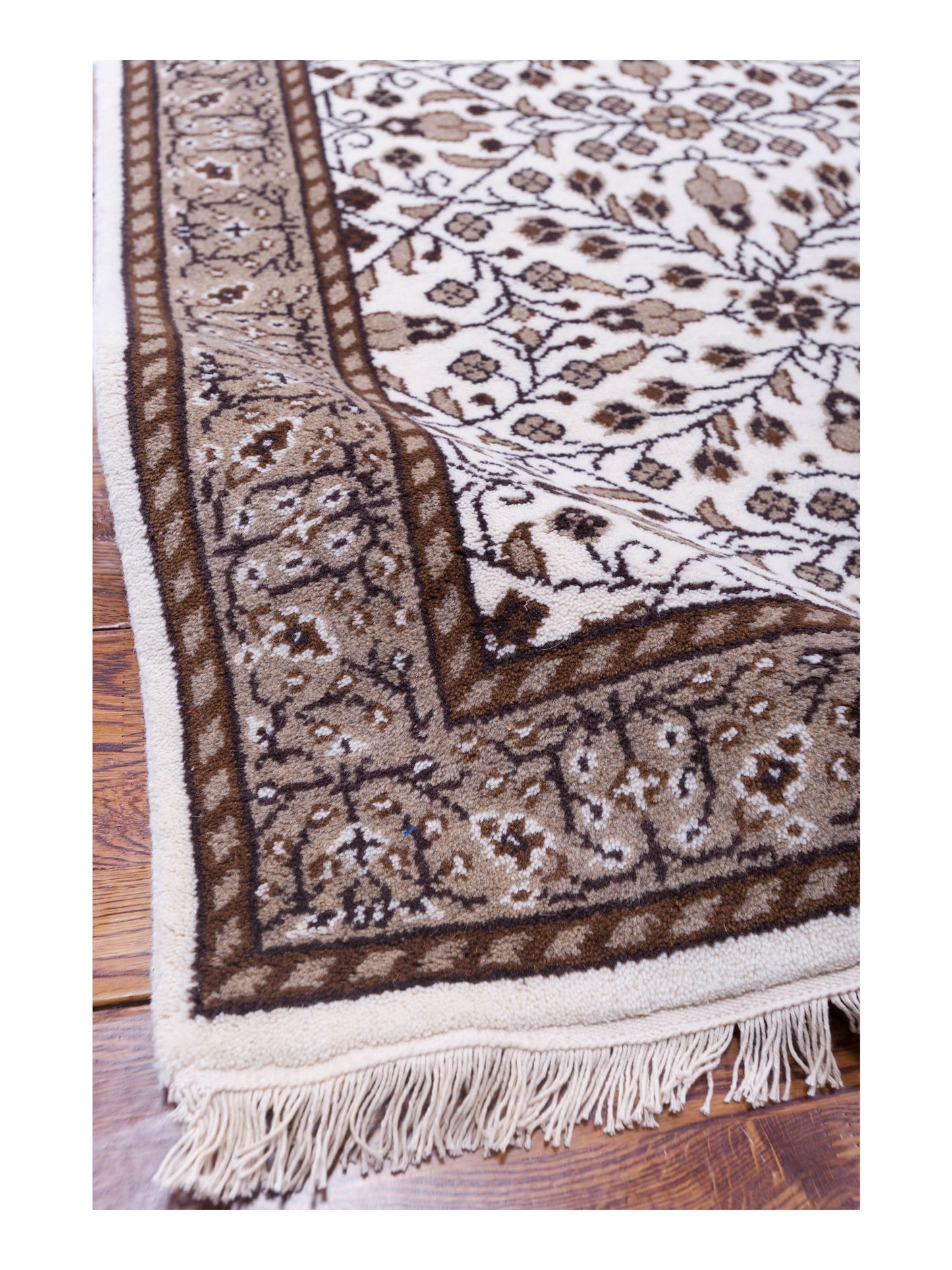 Kayseri 137104 Ivory Gold 3.1x5 Hand Knotted Rug