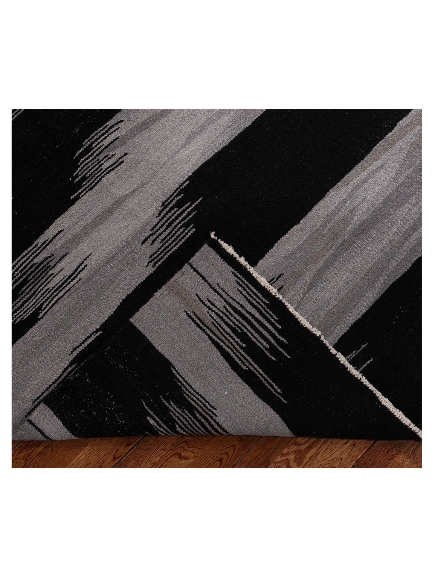 Aladdin 151189 Black 8.2x10.1 Hand Woven Rug