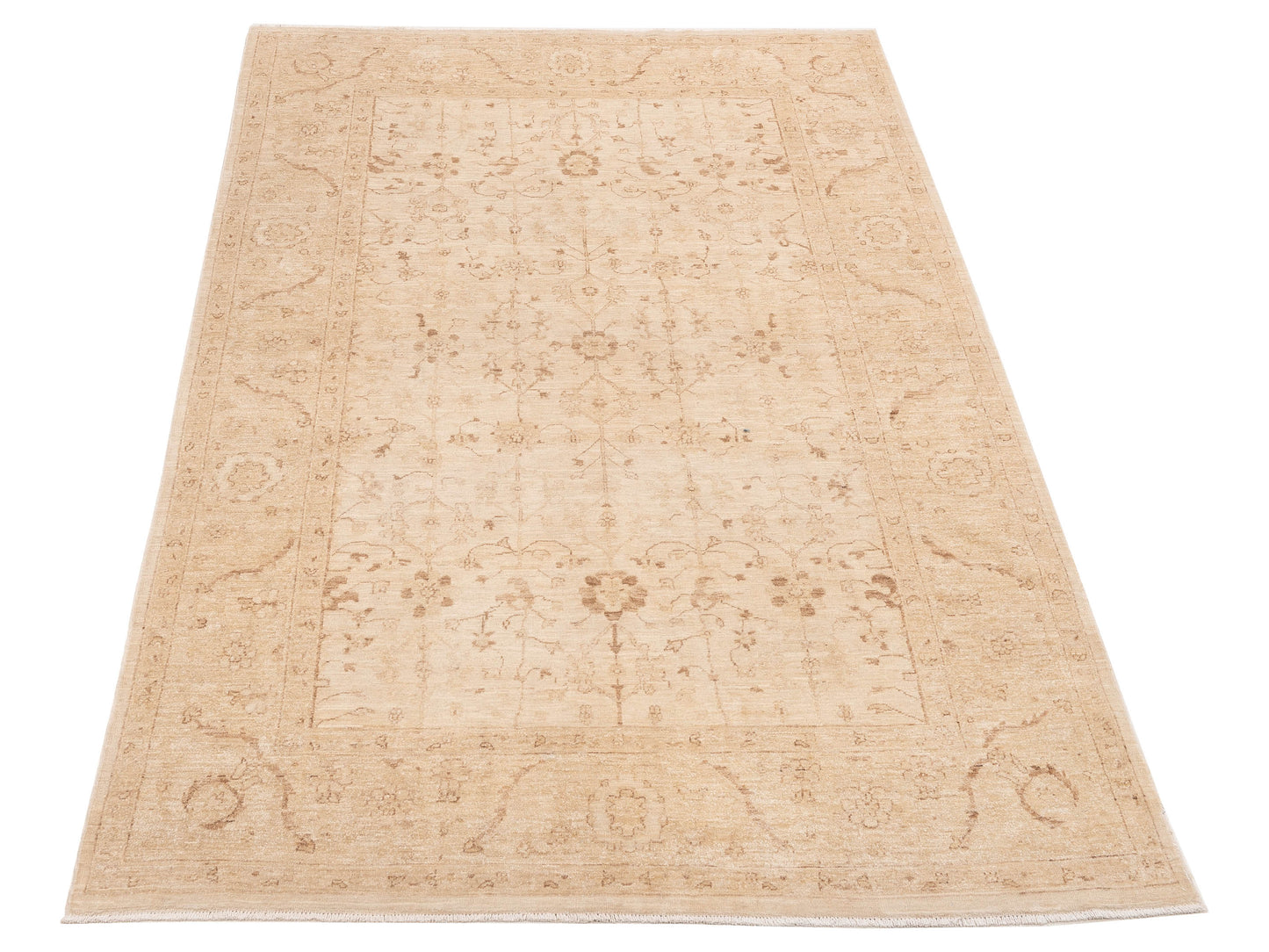 Laila 153656 Ivory Cream 6.1x9.9 Hand Knotted Rug