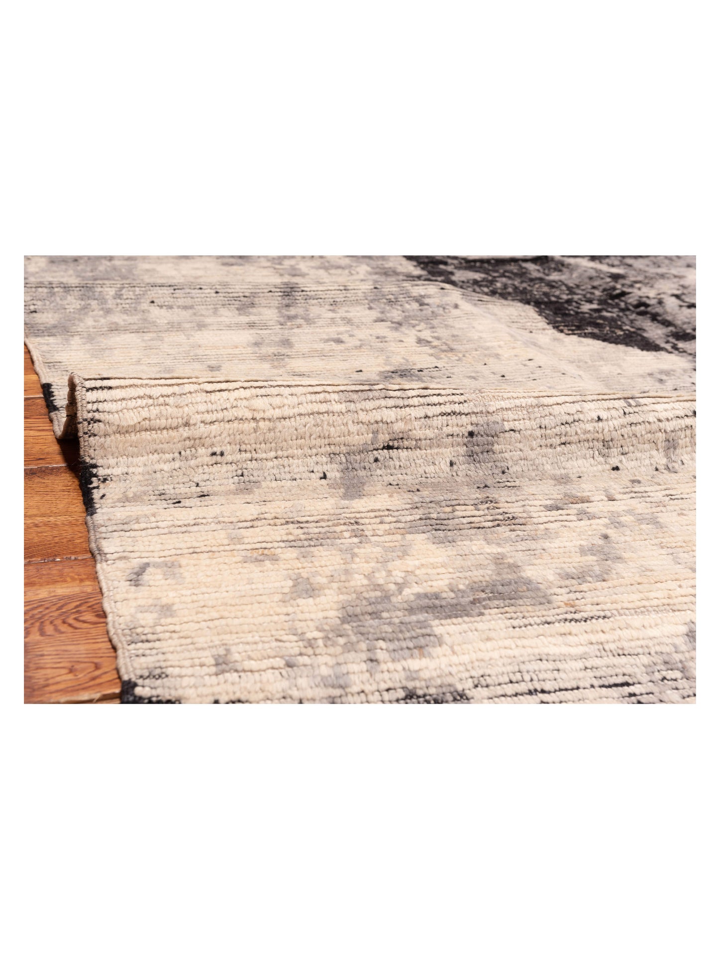Berber Myra Ivory Black 5.11x8.8 Hand Knotted Rug