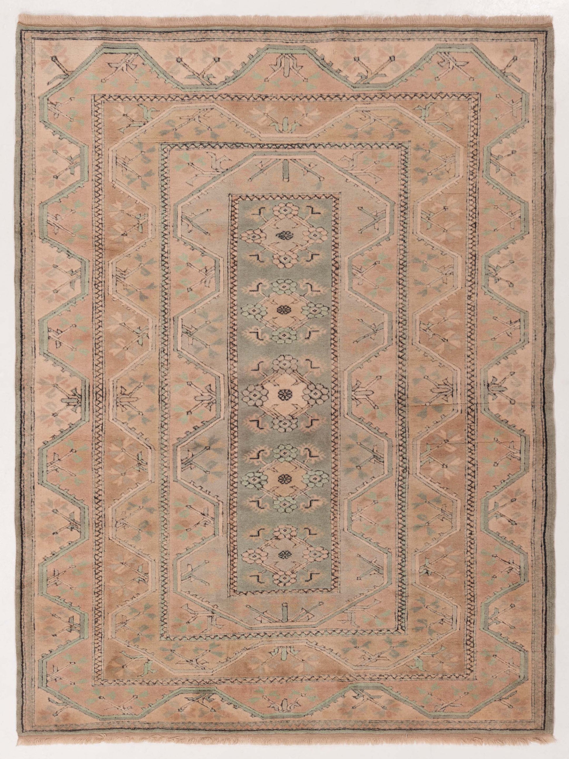 Pasha Milas  Beige Silver Traditional