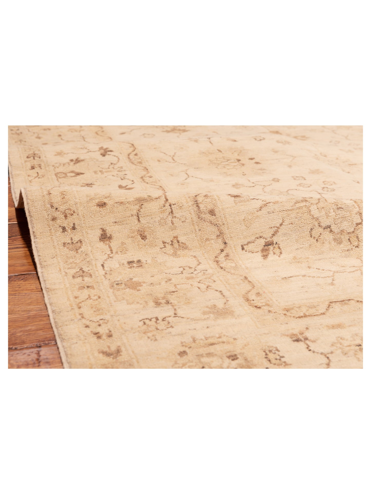 Laila 115270 Ivory Ivory 5x6.5 Hand Knotted Rug