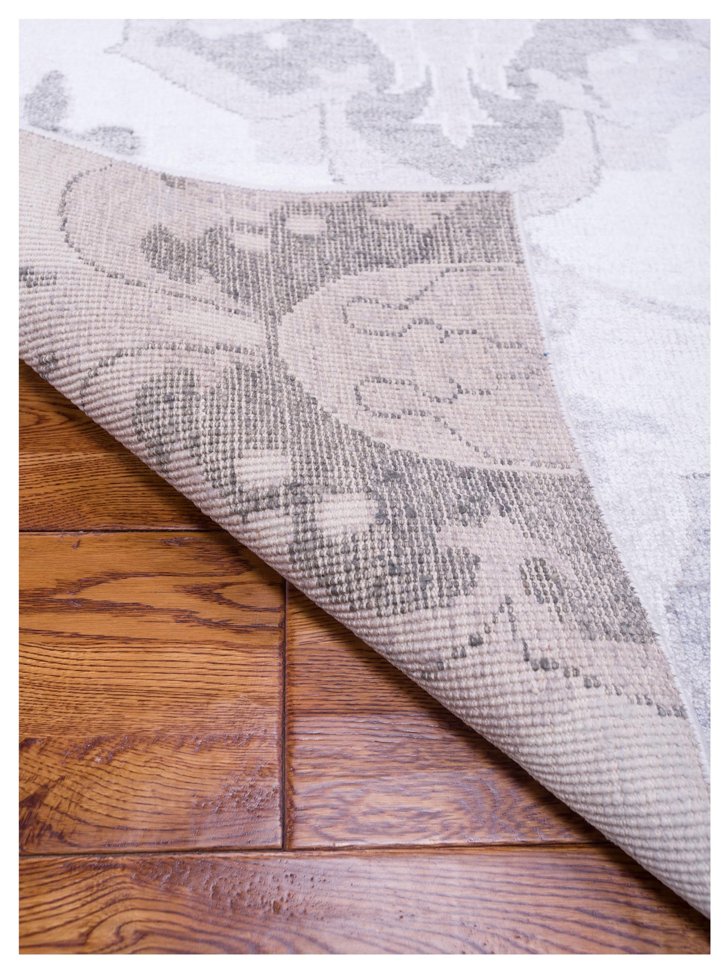 Tibetino 122539 Silver 3.8x5.10 Hand Knotted Rug