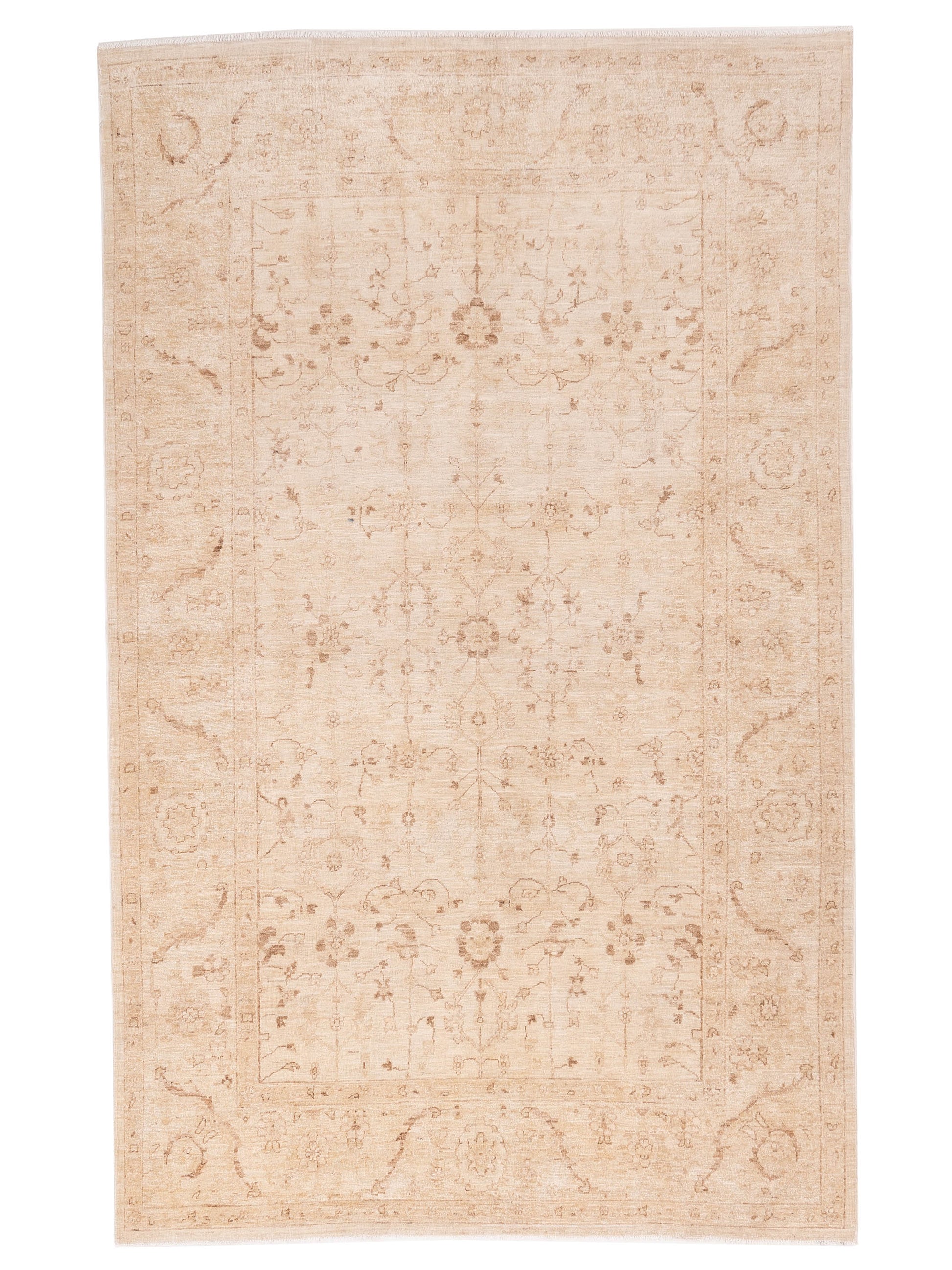 Nomad Laila  Ivory Cream Traditional