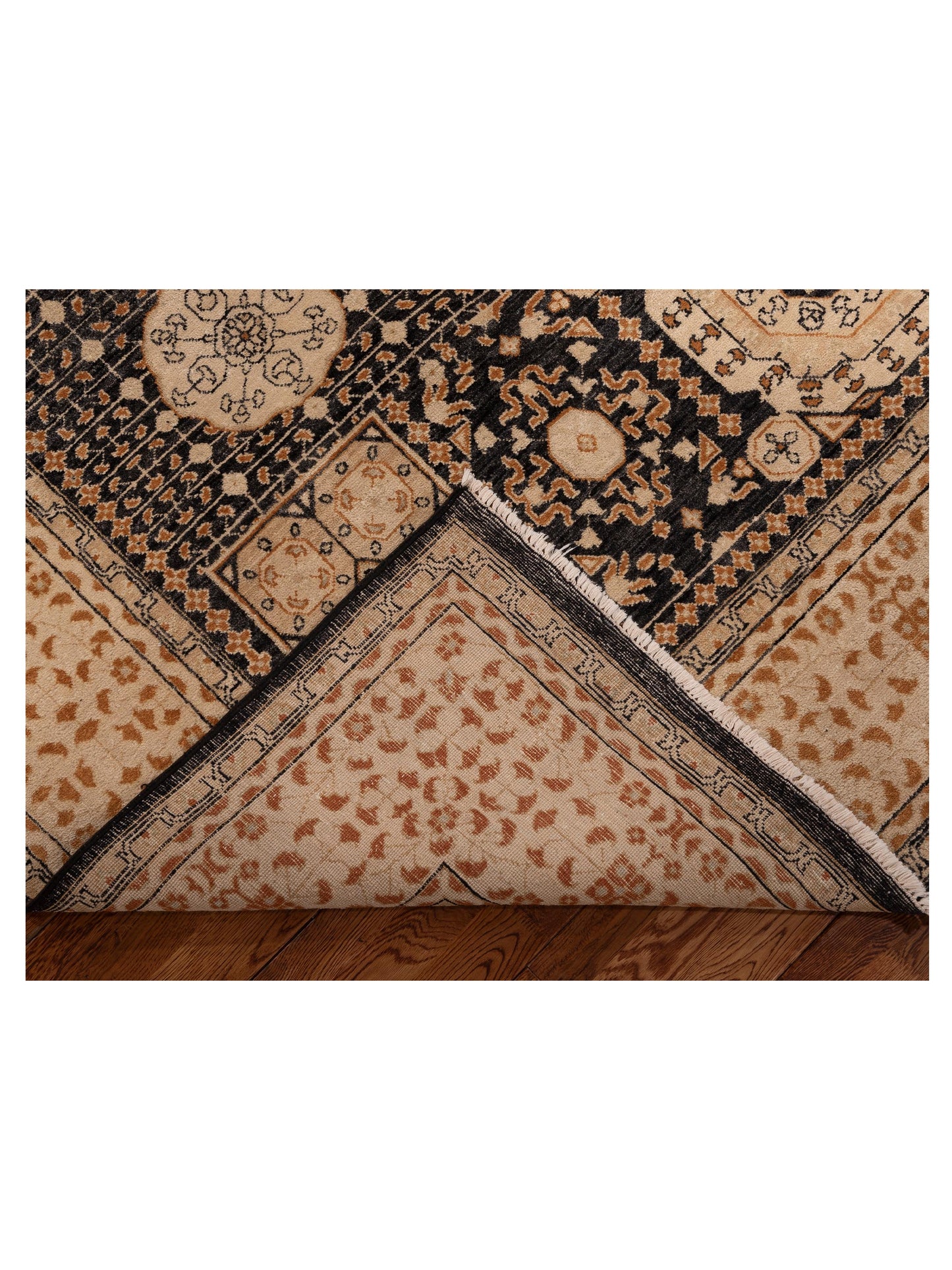 Platinum 153714 Black Ivory 7.11x10.1 Hand Knotted Rug