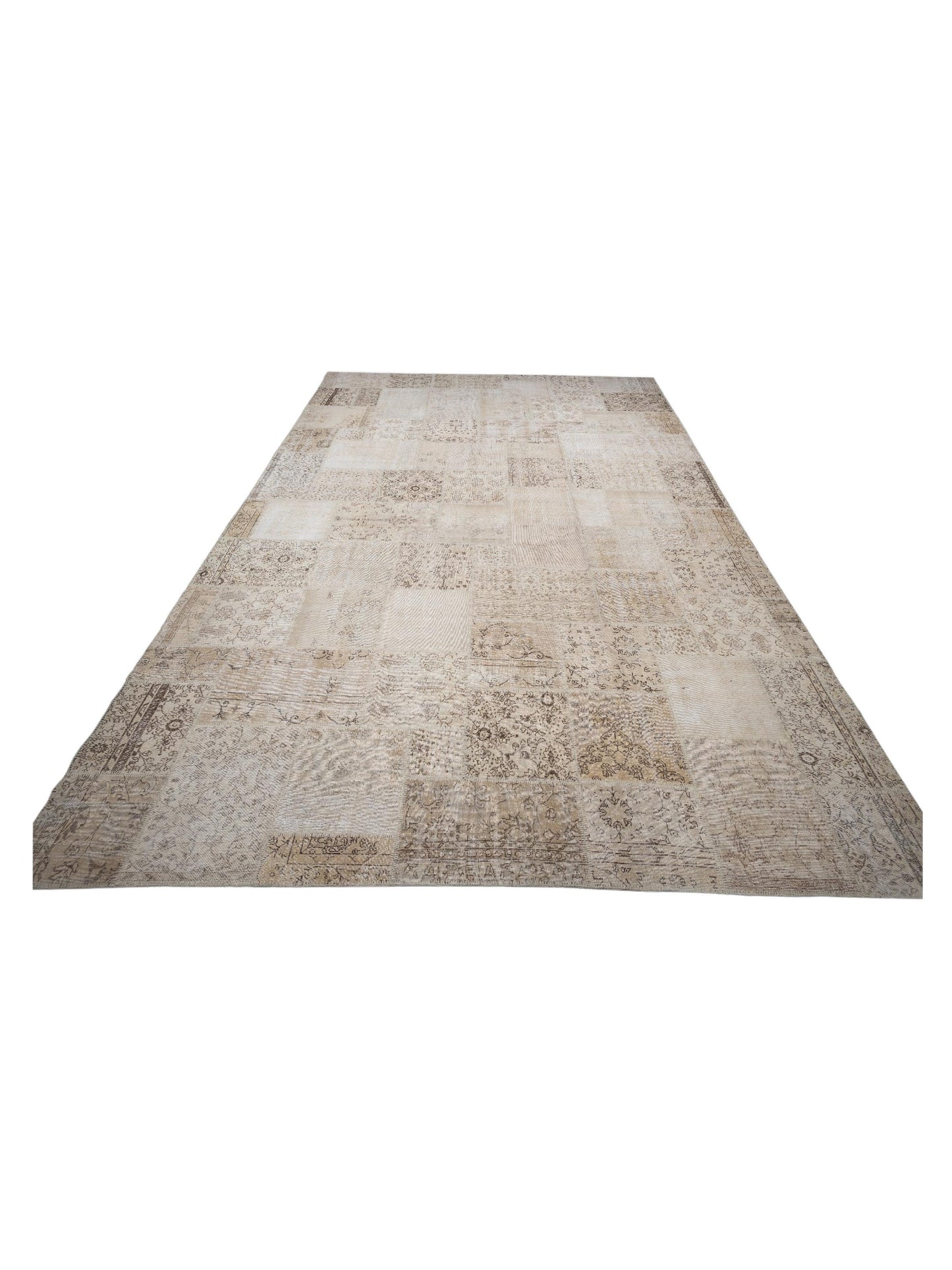 Turkish Vestige Patchwork 123773 Natural 12x18.1 Hand Knotted Rug