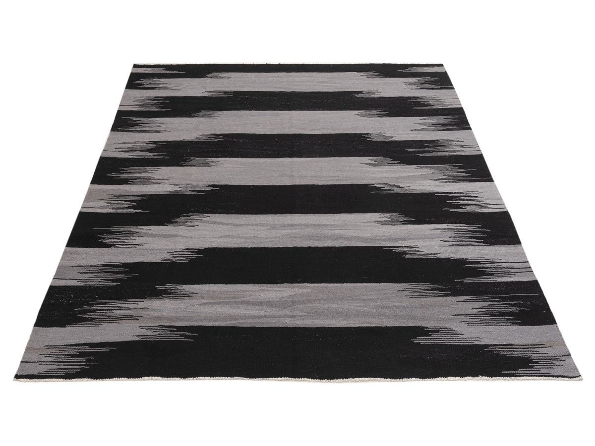 Aladdin 151189 Black 8.2x10.1 Hand Woven Rug