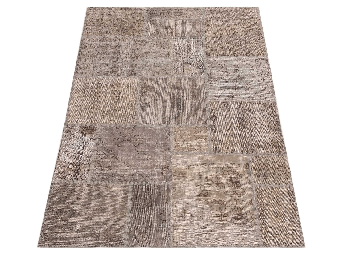 Turkish Vestige Patchwork 125475 Gray 5x7.11 Hand Knotted Rug