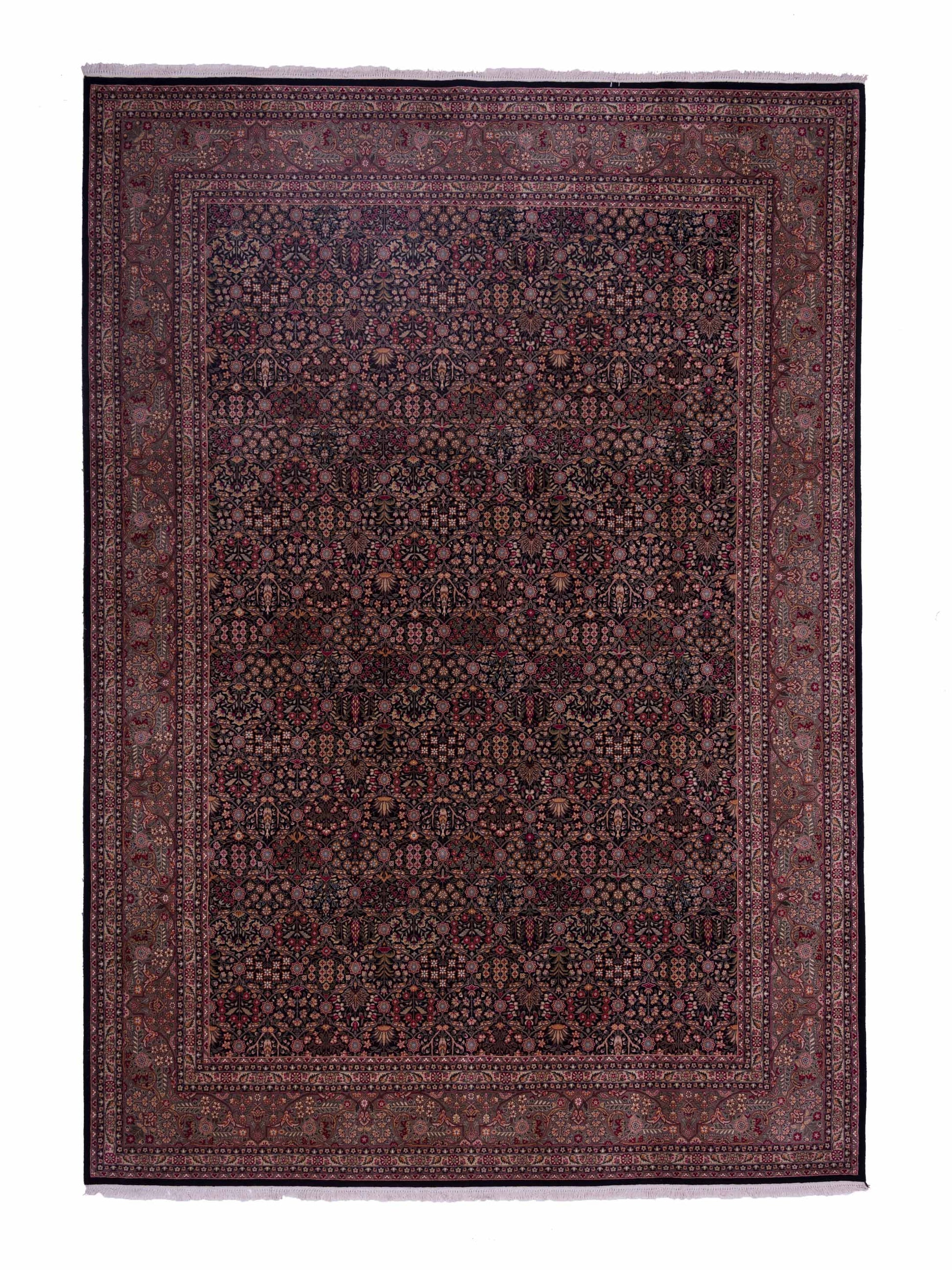 Pasha Magnolia  Black Silver Traditional