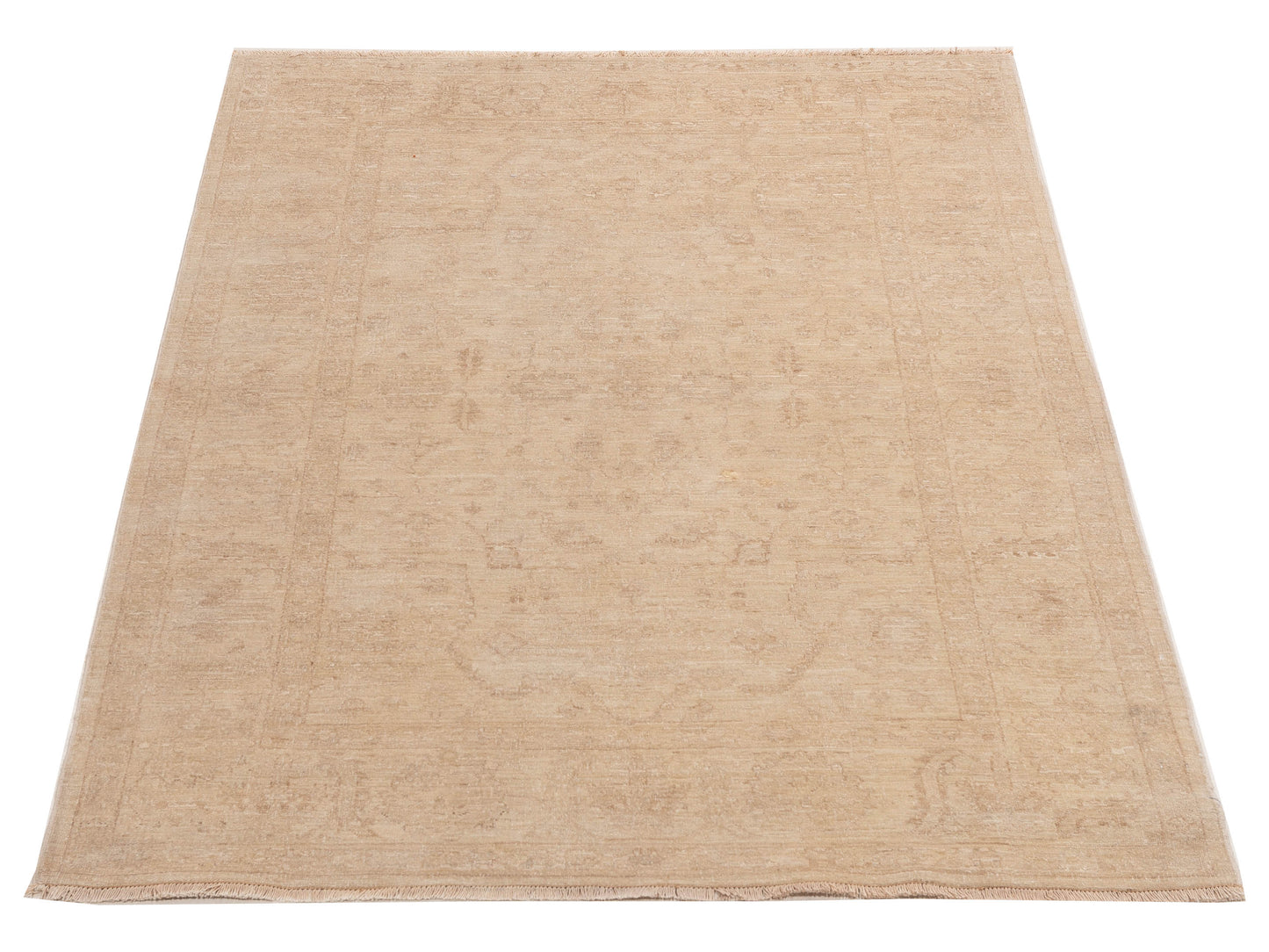 Laila 108816 Ivory Ivory 5.4x7.7 Hand Knotted Rug