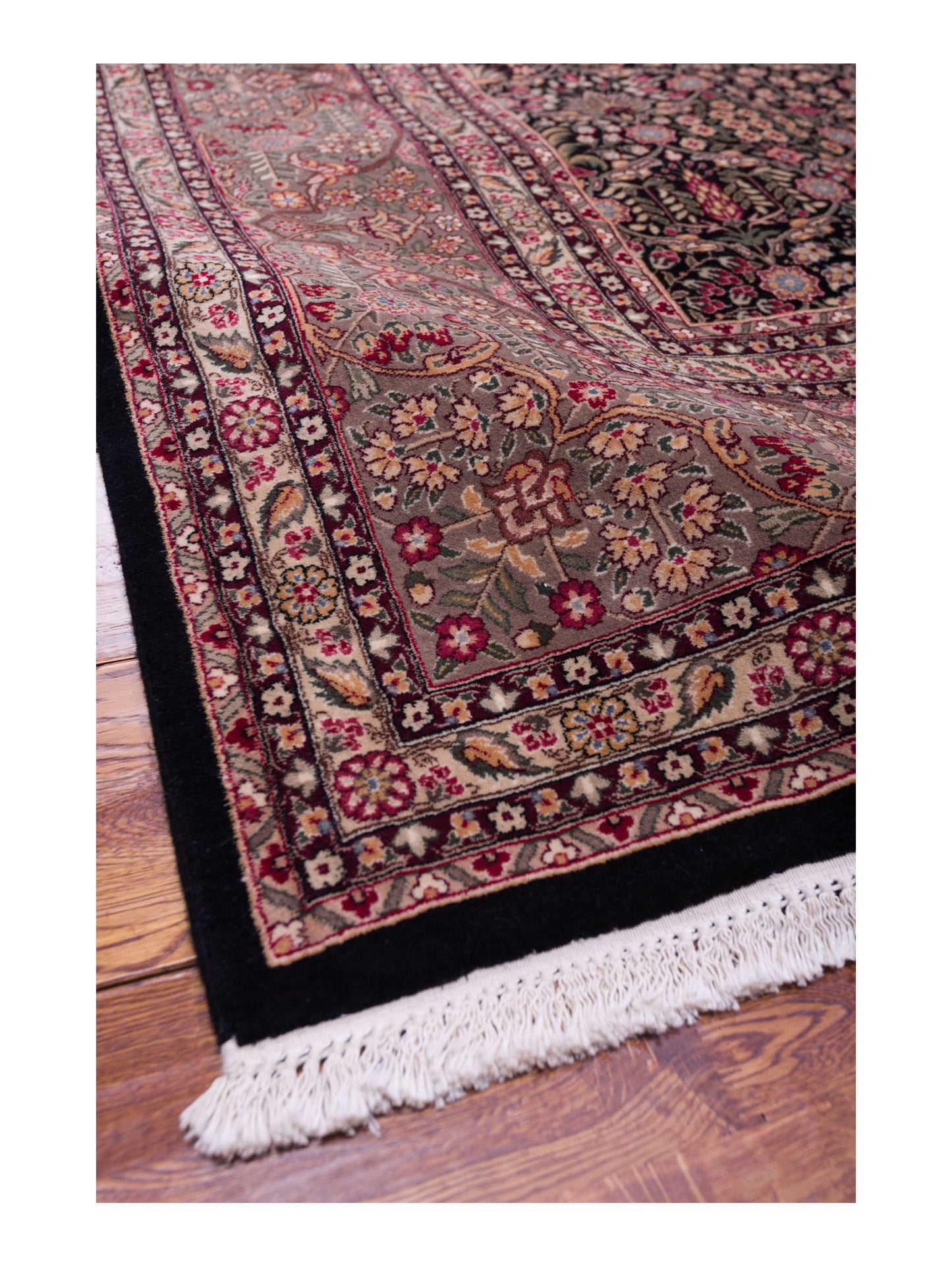 Magnolia 105471 Black Silver 10.1x14.3 Hand Knotted Rug