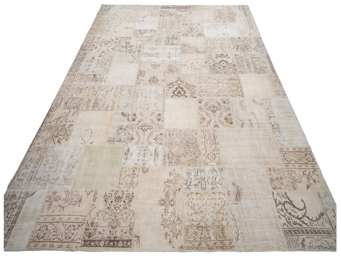 Turkish Vestige Patchwork 123800 Beige 12x15 Hand Knotted Rug