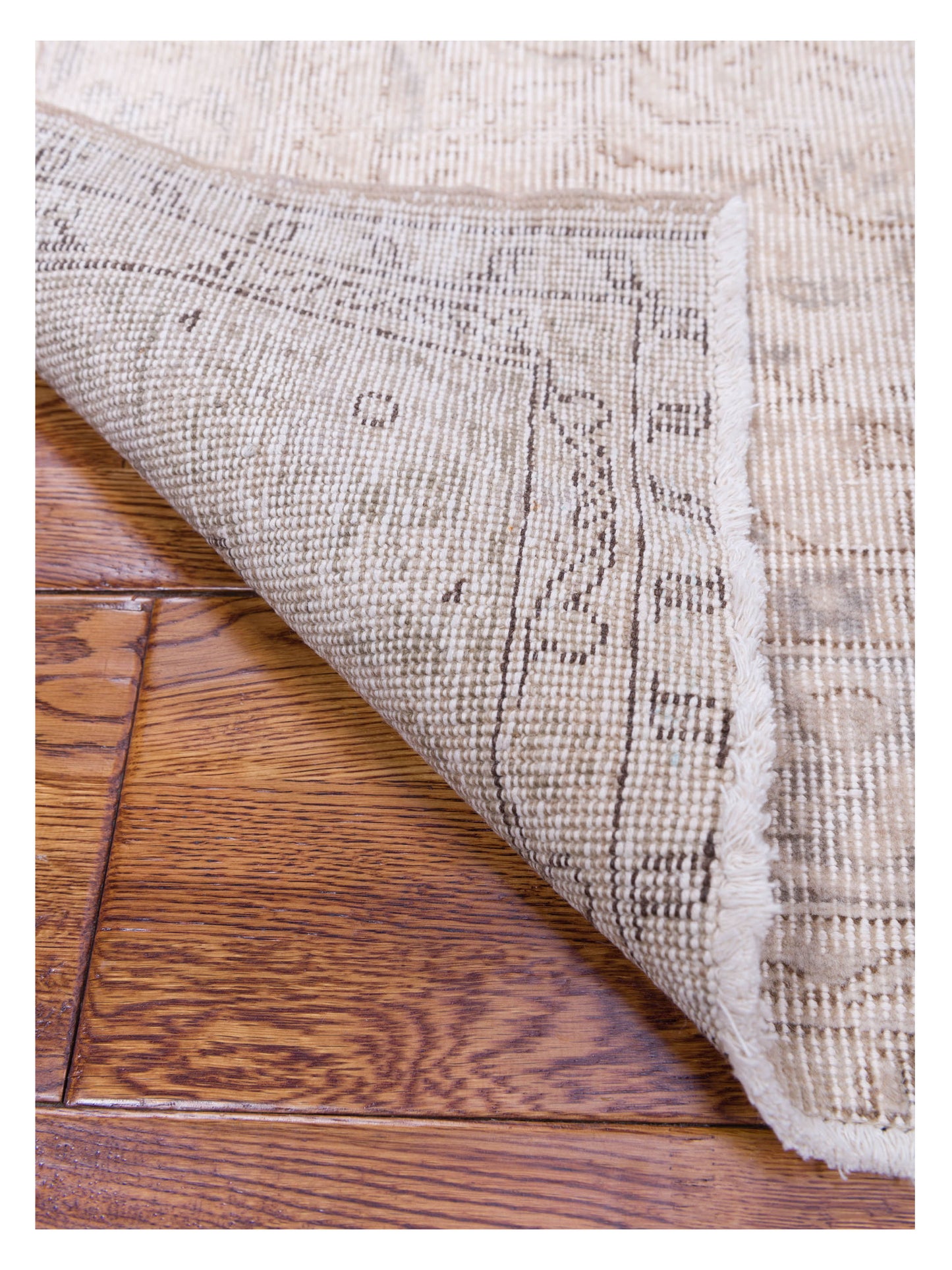Vintage 121976 Beige 5.7x7.11 Hand Knotted Rug