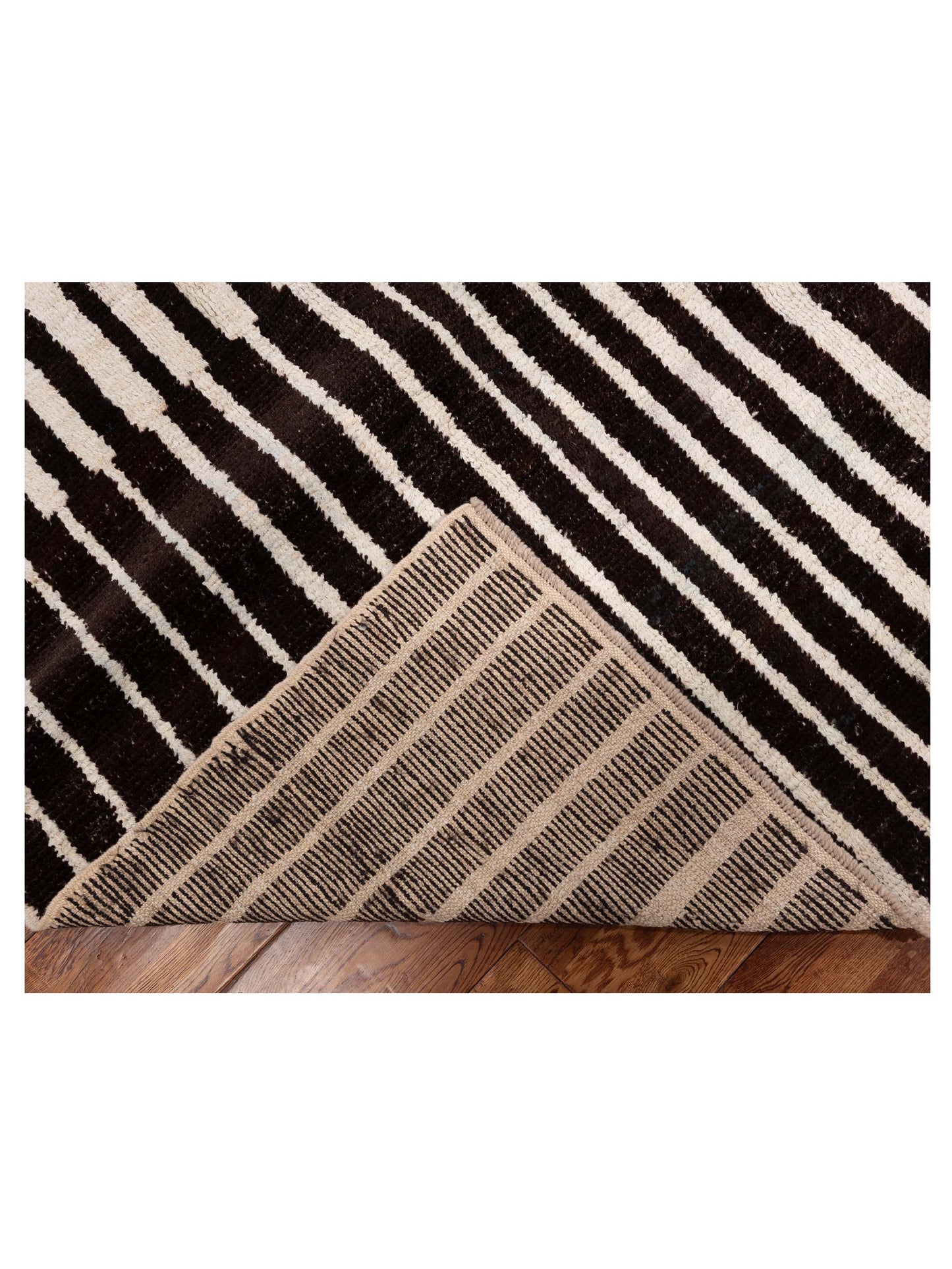 Atlas 151343 Dark Brown Ivory 7.9x10.3 Hand Knotted Rug
