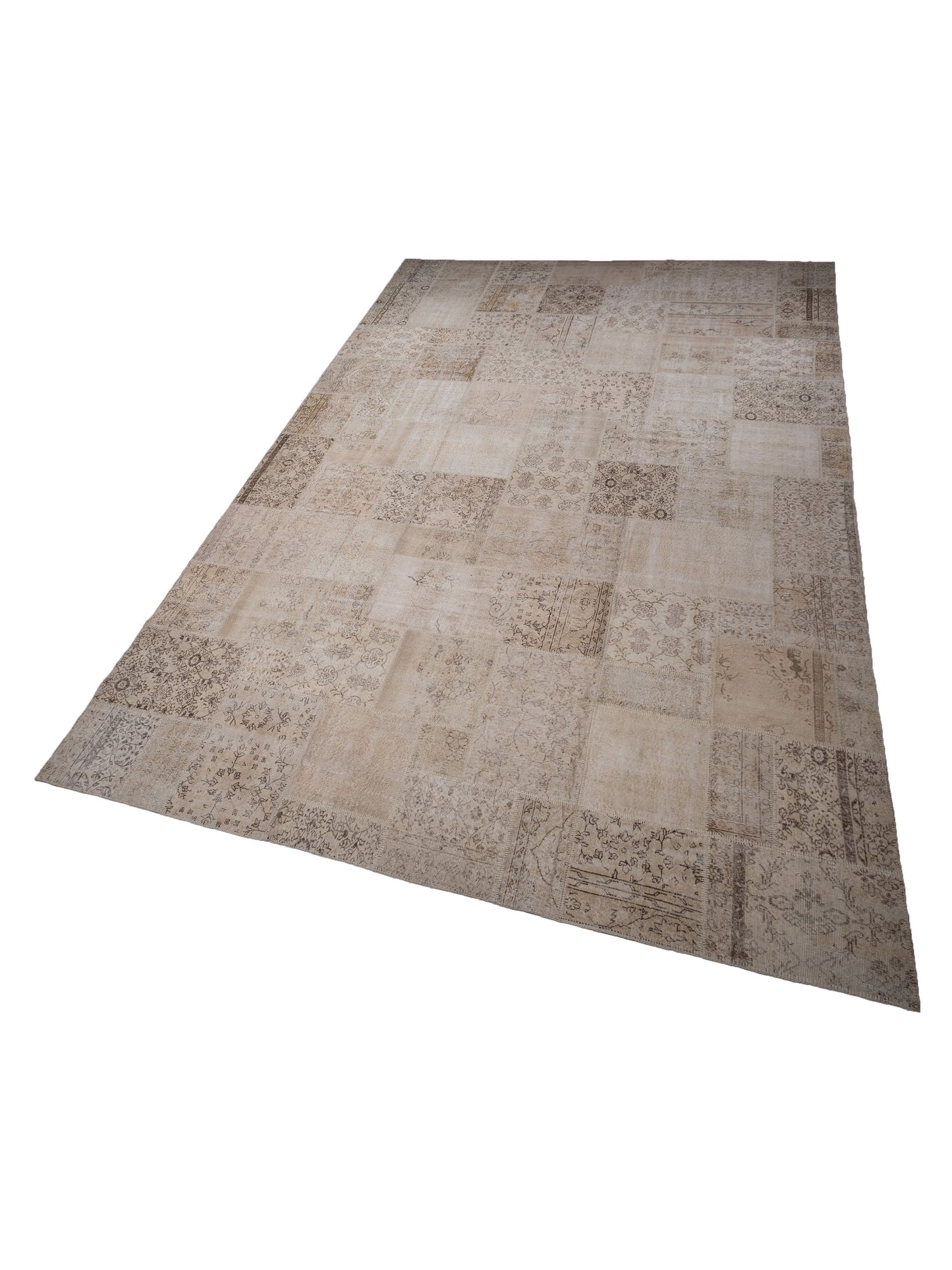 Turkish Vestige Patchwork 123799 Natural 12x18 Hand Knotted Rug